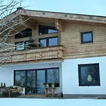 Bed & Breakfast Edelweiss Saalfelden