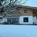 Edelweiss Bed & Breakfast Saalfelden